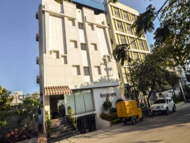 Oyster Suites Hyderabad Exterior foto